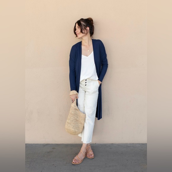 Carly Jean Los Angeles Sweaters - EUC Carly Jean Los Angeles CJ’s Favorite Ribbed Navy Cardigan XL